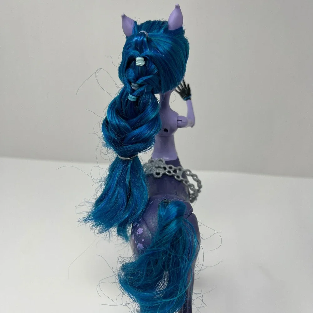Mattel embrace unique